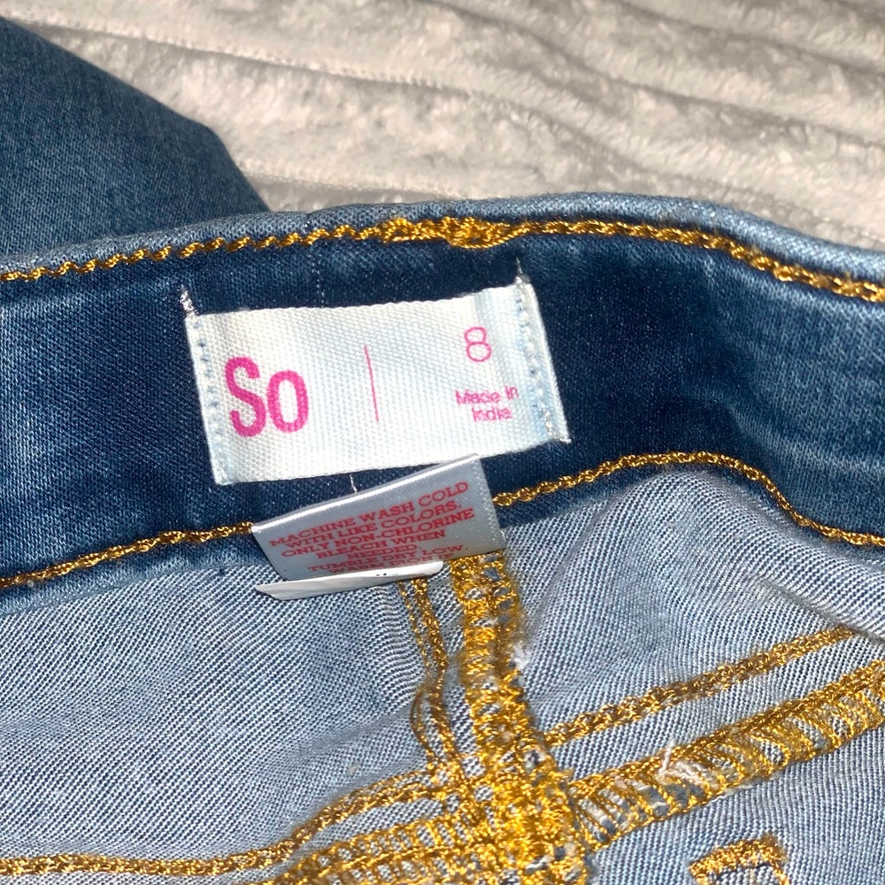 NWT SO Jean Jeggings  Distressed Style Size 8 - Picture 3 of 5